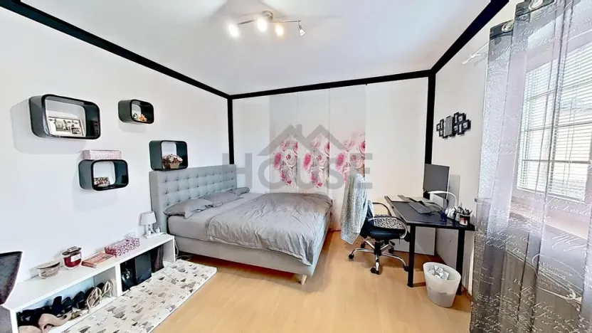 Prodej rodinného domu, Praha - Dolní Počernice, Listopadová, 320 m2