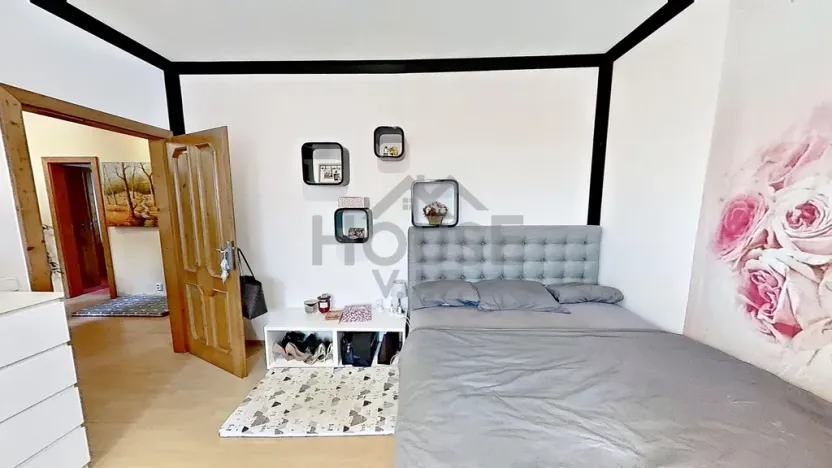 Prodej rodinného domu, Praha - Dolní Počernice, Listopadová, 320 m2