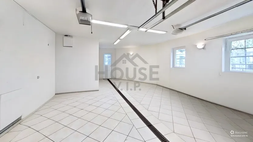 Prodej rodinného domu, Praha - Dolní Počernice, Listopadová, 320 m2