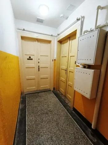 Prodej bytu 2+kk, Praha - Žižkov, Žerotínova, 40 m2