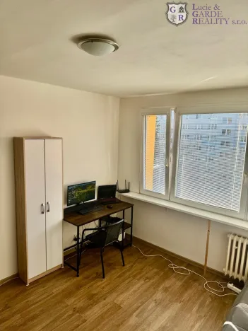 Pronájem bytu 1+kk, Tábor, Jaselská, 27 m2