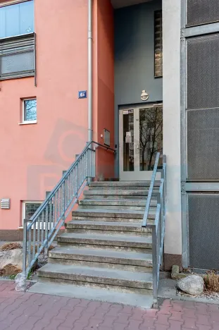Prodej bytu 1+kk, Praha - Troja, Hnězdenská, 41 m2