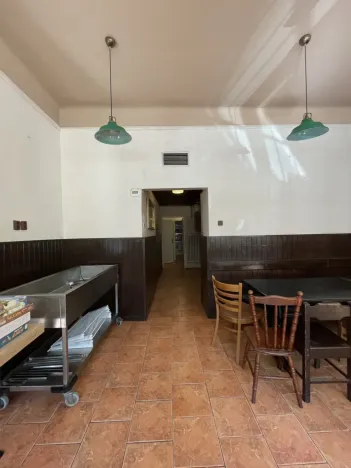 Pronájem restaurace, Praha - Košíře, Pod Kavalírkou, 130 m2