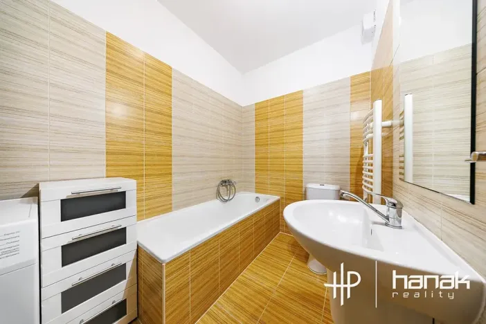 Prodej bytu 3+kk, Olomouc, Okružní, 66 m2