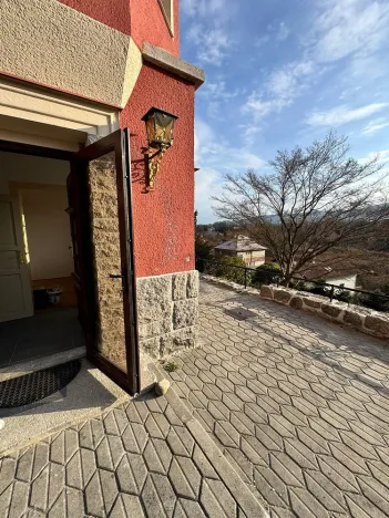 Pronájem bytu 2+1, Liberec - Liberec II-Nové Město, Šafaříkova, 50 m2