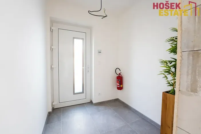 Prodej rodinného domu, Holubice, 197 m2