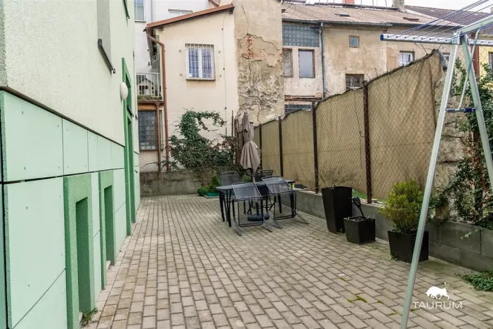 Prodej bytu 1+1, Plzeň - Jižní Předměstí, Karlova, 51 m2