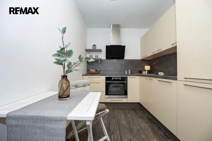 Pronájem bytu 2+kk, Litvínov - Horní Litvínov, Podkrušnohorská, 38 m2