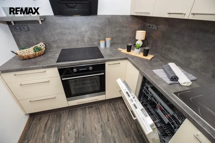 Pronájem bytu 2+kk, Litvínov - Horní Litvínov, Podkrušnohorská, 38 m2