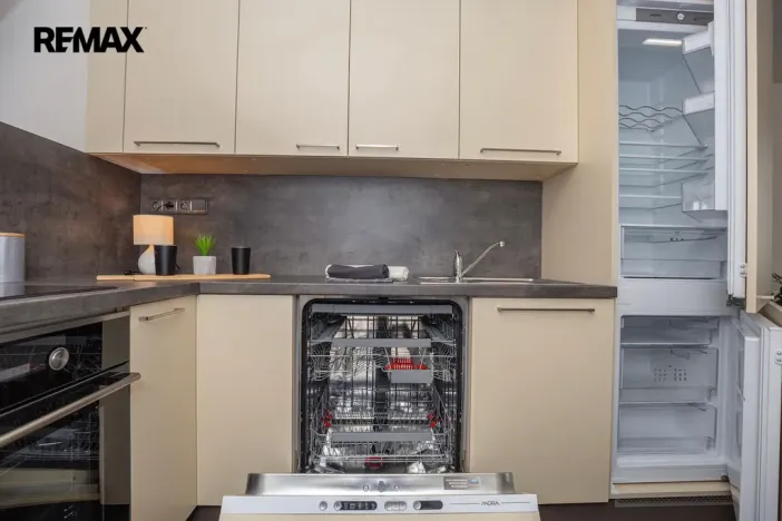 Pronájem bytu 2+kk, Litvínov - Horní Litvínov, Podkrušnohorská, 38 m2