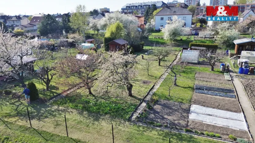 Prodej zahrady, Hradec Králové, U Mostku, 300 m2