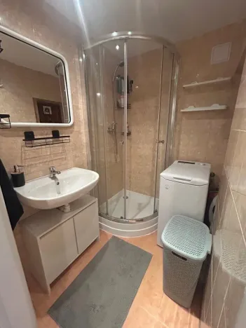 Pronájem bytu 1+kk, Praha - Smíchov, Zoubkova, 27 m2