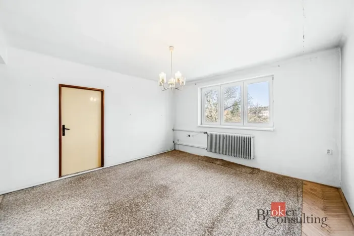 Prodej bytu 2+1, Radnice, Sídliště, 56 m2