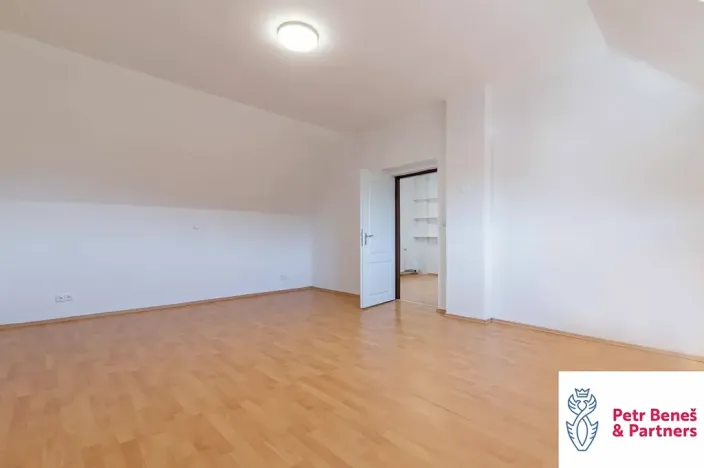 Pronájem rodinného domu, Krakovec, 160 m2