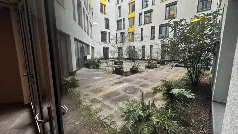 Pronájem bytu 1+kk, Praha - Libeň, Kurta Konráda, 39 m2