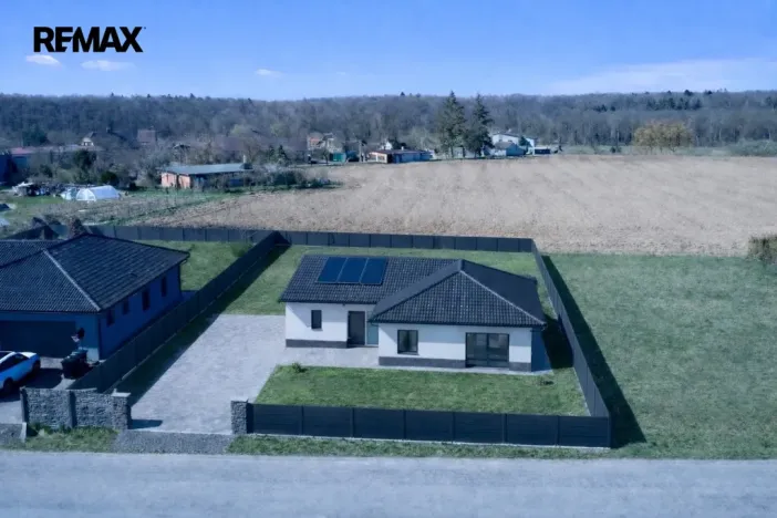 Prodej pozemku pro bydlení, Nechanice, 1004 m2