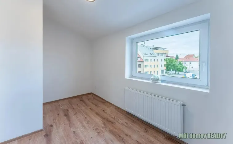 Pronájem bytu 2+1, Praha - Břevnov, Na břevnovské pláni, 30 m2