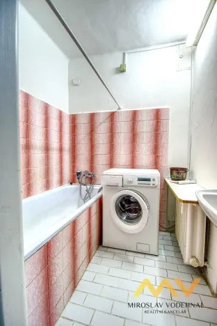 Pronájem bytu 2+1, Hradec Králové, Na Střezině, 55 m2