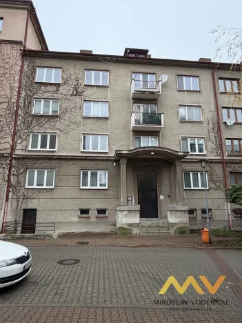 Pronájem bytu 2+1, Hradec Králové, Na Střezině, 55 m2