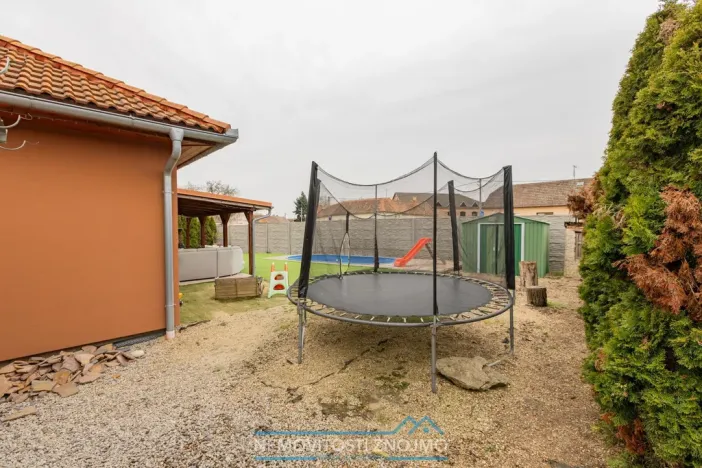 Prodej rodinného domu, Vrbovec, 170 m2