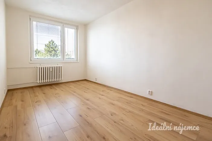 Pronájem bytu 2+kk, Praha - Černý Most, Kpt. Stránského, 46 m2