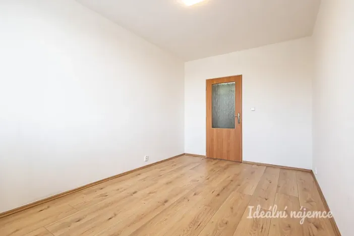 Pronájem bytu 2+kk, Praha - Černý Most, Kpt. Stránského, 46 m2