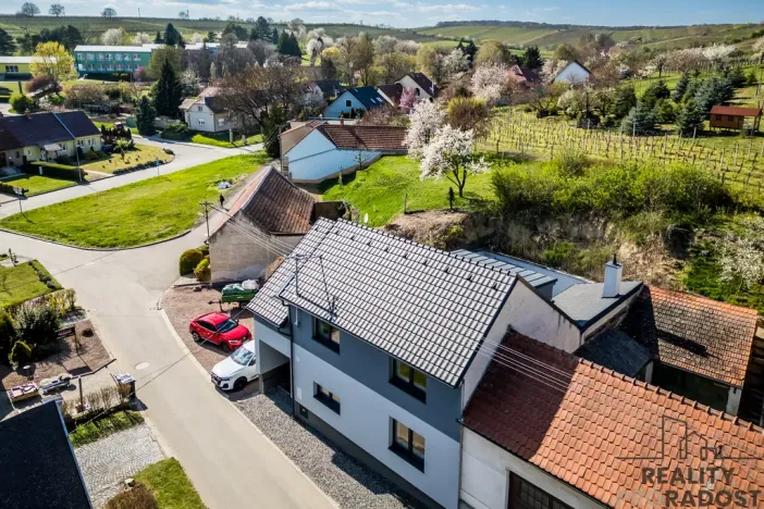 Prodej rodinného domu, Čejkovice, V Sadech, 180 m2