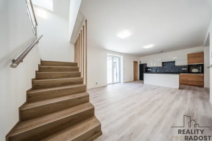 Prodej rodinného domu, Čejkovice, V Sadech, 180 m2