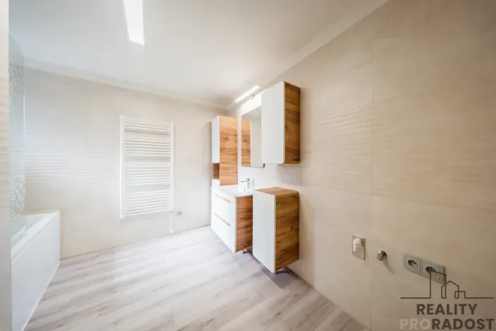 Prodej rodinného domu, Čejkovice, V Sadech, 180 m2