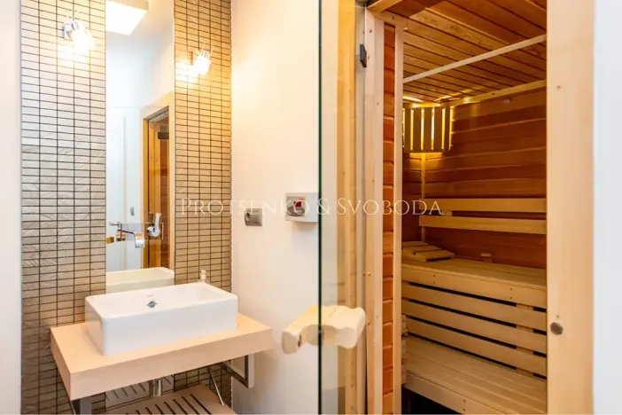 Prodej rodinného domu, Bratislava, Slovensko, 490 m2