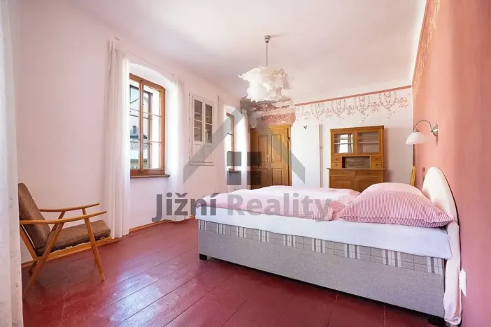 Prodej rodinného domu, Rožmberk nad Vltavou, 198 m2