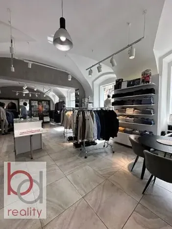 Pronájem obchodního prostoru, České Budějovice, Piaristická, 65 m2