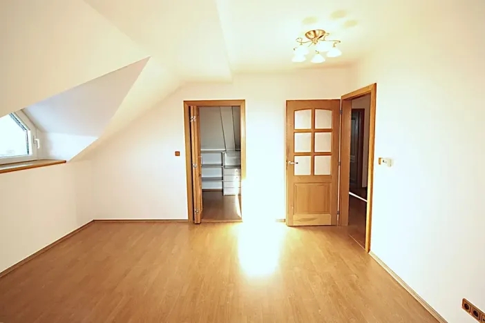 Pronájem rodinného domu, Psáry, Pod Skalkou, 300 m2