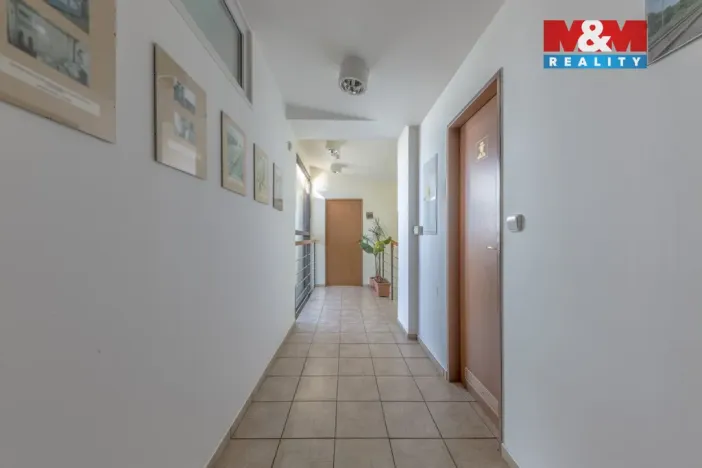 Prodej výrobních prostor, Česká Lípa, Dubická, 1182 m2