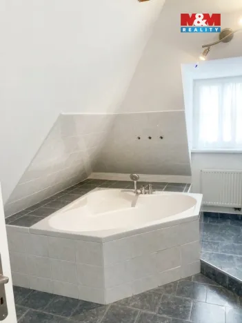 Pronájem bytu 2+1, Mladá Boleslav - Mladá Boleslav I, Staroměstské náměstí, 90 m2