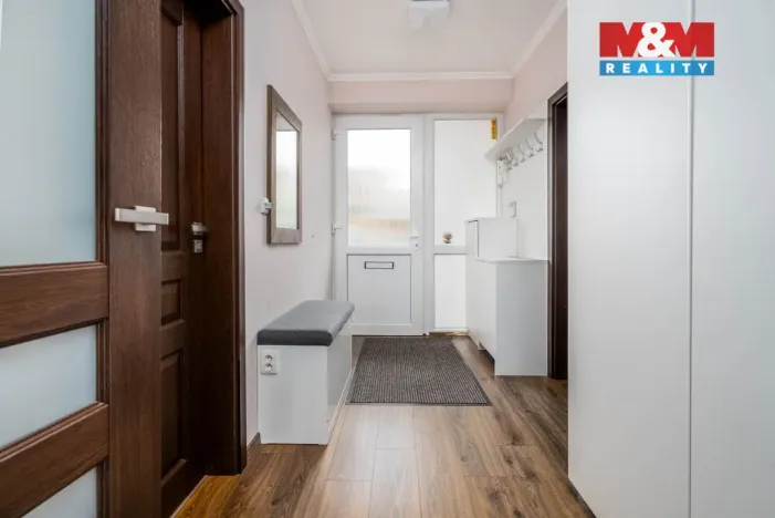 Prodej rodinného domu, Veltrusy, Lomená, 118 m2