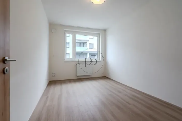 Pronájem bytu 2+kk, Praha - Prosek, Čakovická, 43 m2