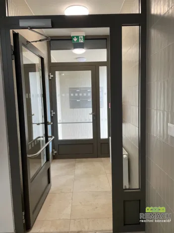 Pronájem bytu 2+kk, Veselí nad Moravou, náměstí 24. dubna, 55 m2