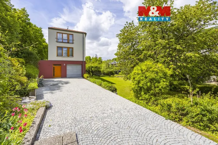 Prodej rodinného domu, Praha - Dejvice, V Šáreckém údolí, 230 m2