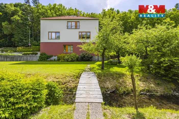 Prodej rodinného domu, Praha - Dejvice, V Šáreckém údolí, 230 m2