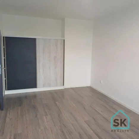 Pronájem bytu 2+kk, Krnov - Pod Bezručovým vrchem, nám. Minoritů, 54 m2