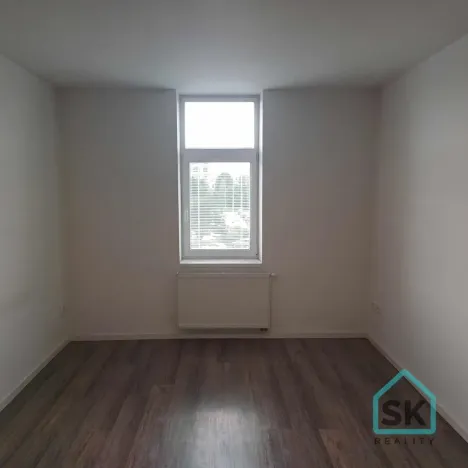 Pronájem bytu 2+kk, Krnov - Pod Bezručovým vrchem, nám. Minoritů, 54 m2