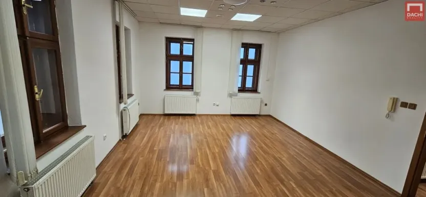 Pronájem kanceláře, Olomouc, Barvířská, 55 m2