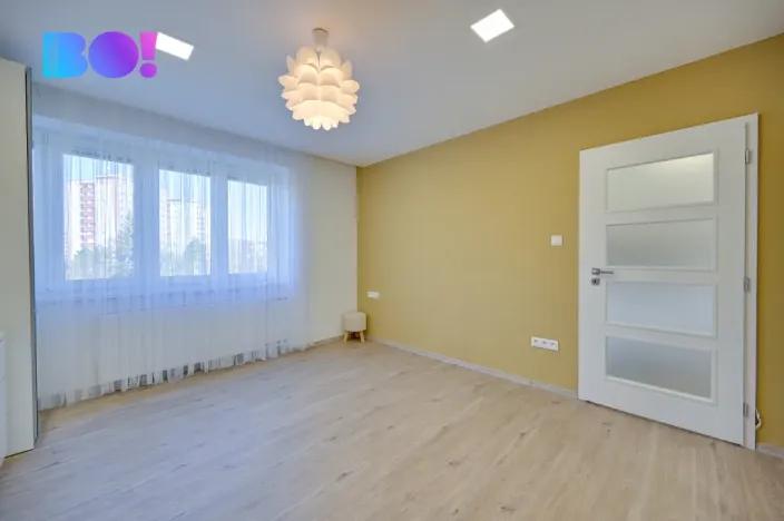 Prodej bytu 3+1, Šumperk, nám. Republiky, 27 m2