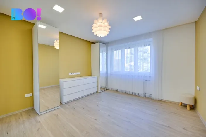 Prodej bytu 3+1, Šumperk, nám. Republiky, 27 m2