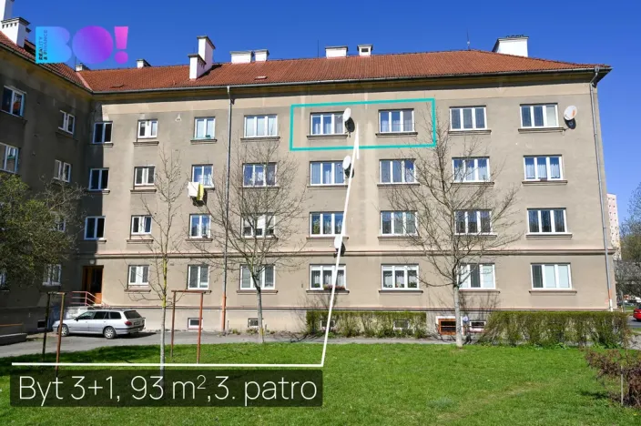 Prodej bytu 3+1, Šumperk, nám. Republiky, 27 m2
