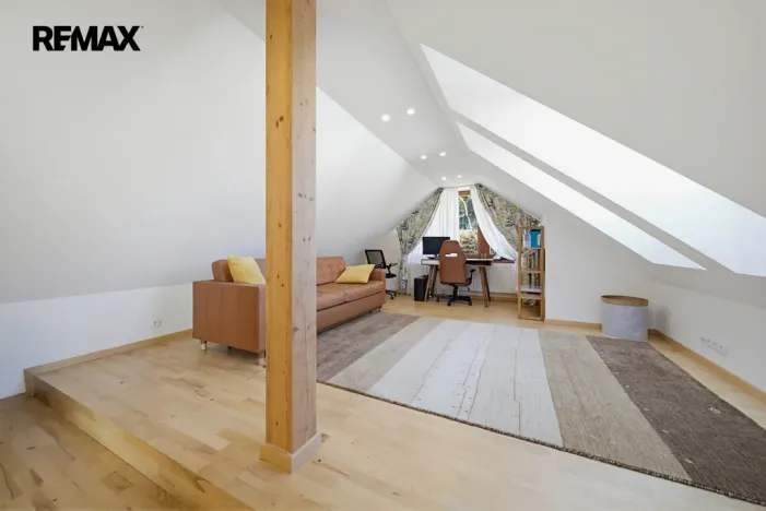 Prodej bytu 5+kk, Karlovy Vary, Sadová, 193 m2