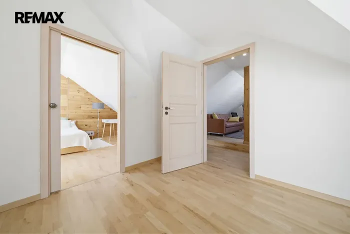 Prodej bytu 5+kk, Karlovy Vary, Sadová, 193 m2