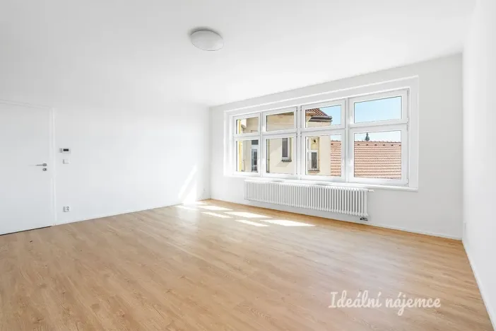 Pronájem bytu 2+1, Praha - Vršovice, Bulharská, 55 m2