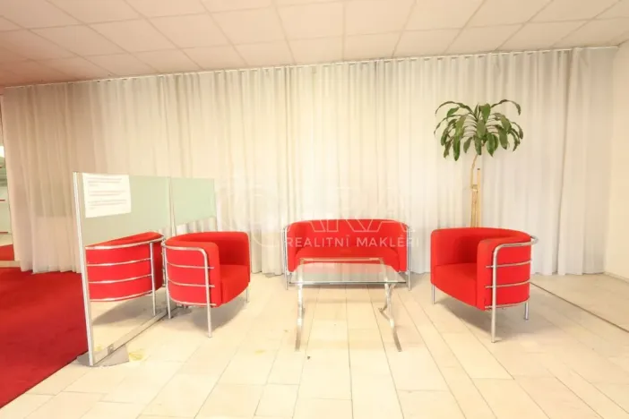 Pronájem kanceláře, Praha - Chodov, Roztylská, 185 m2